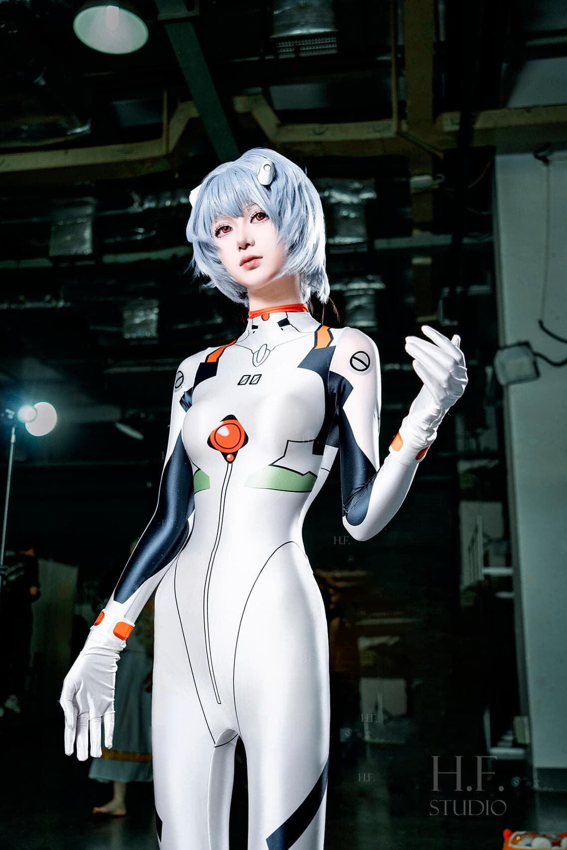 rei ayanami in her plug suit - 5