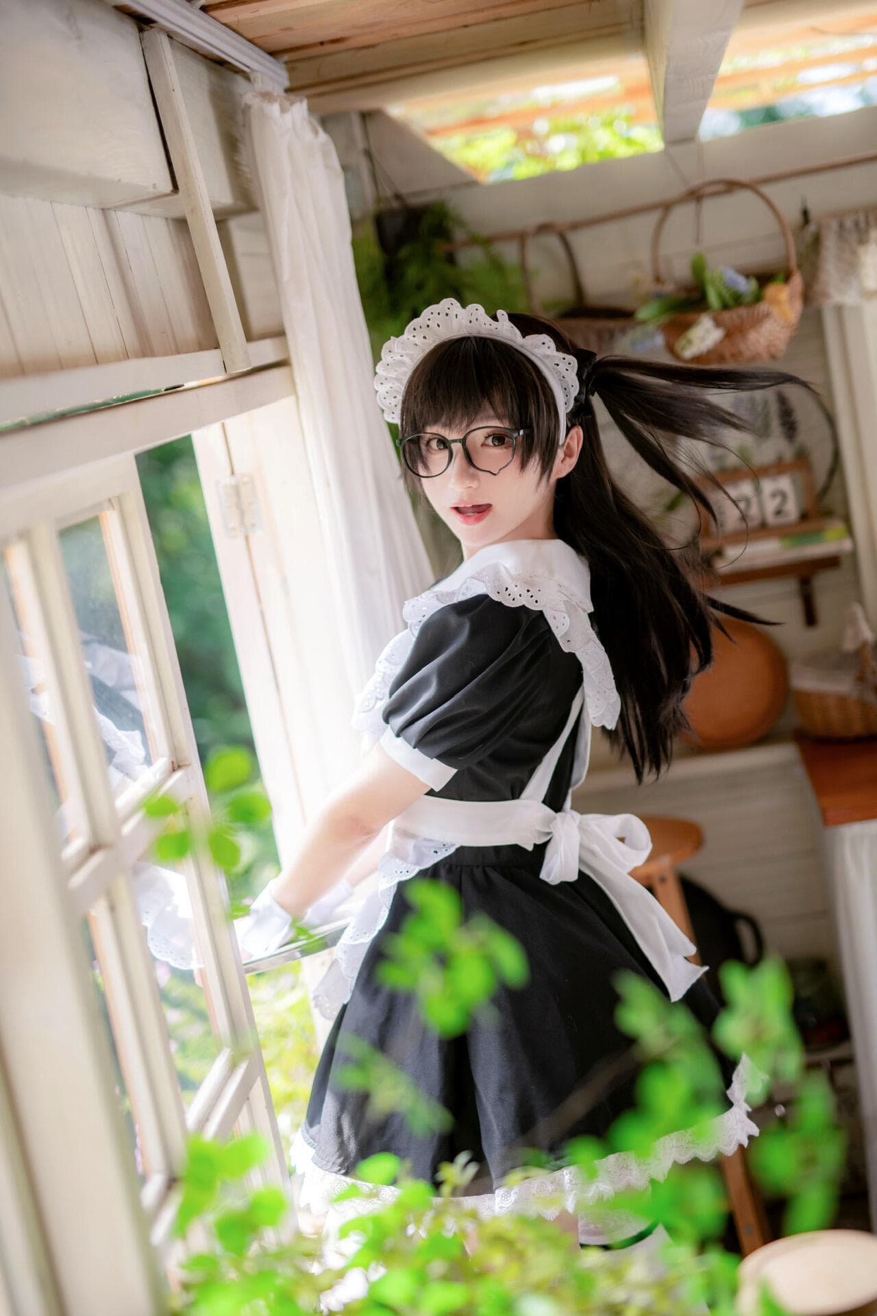 happy sexy maid - 5