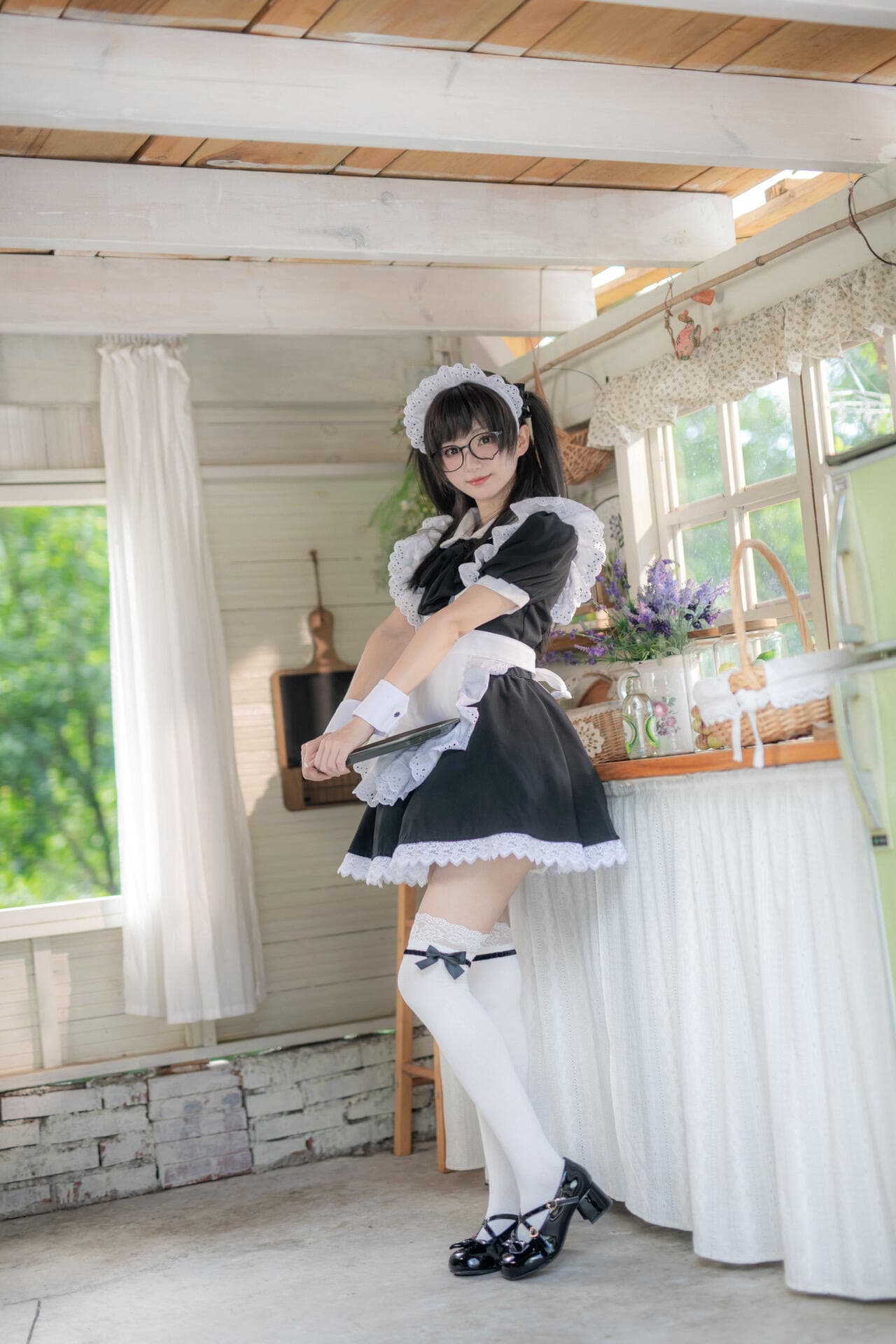 happy sexy maid - 9
