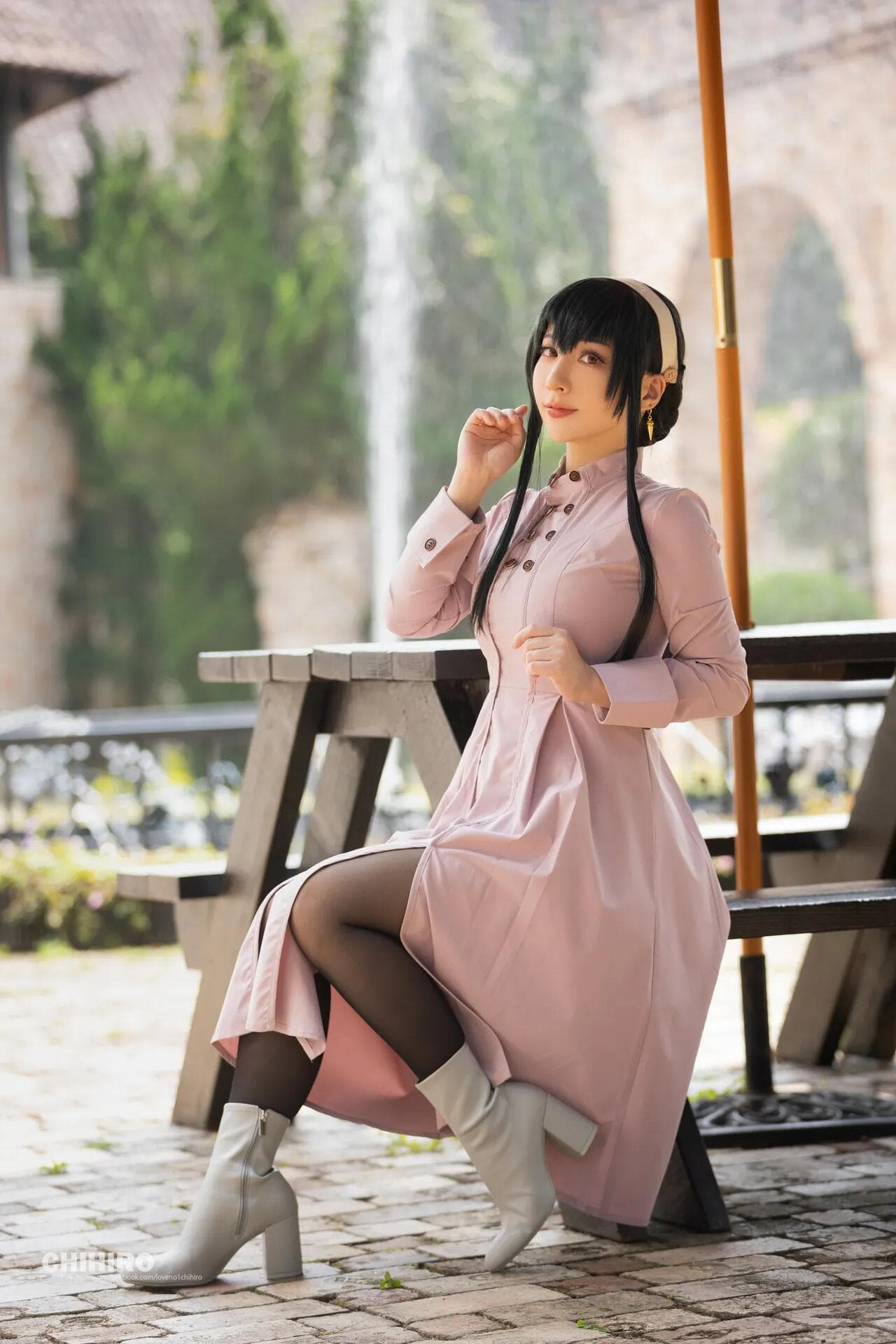 Yor Forger wears stocking on outtings - 4