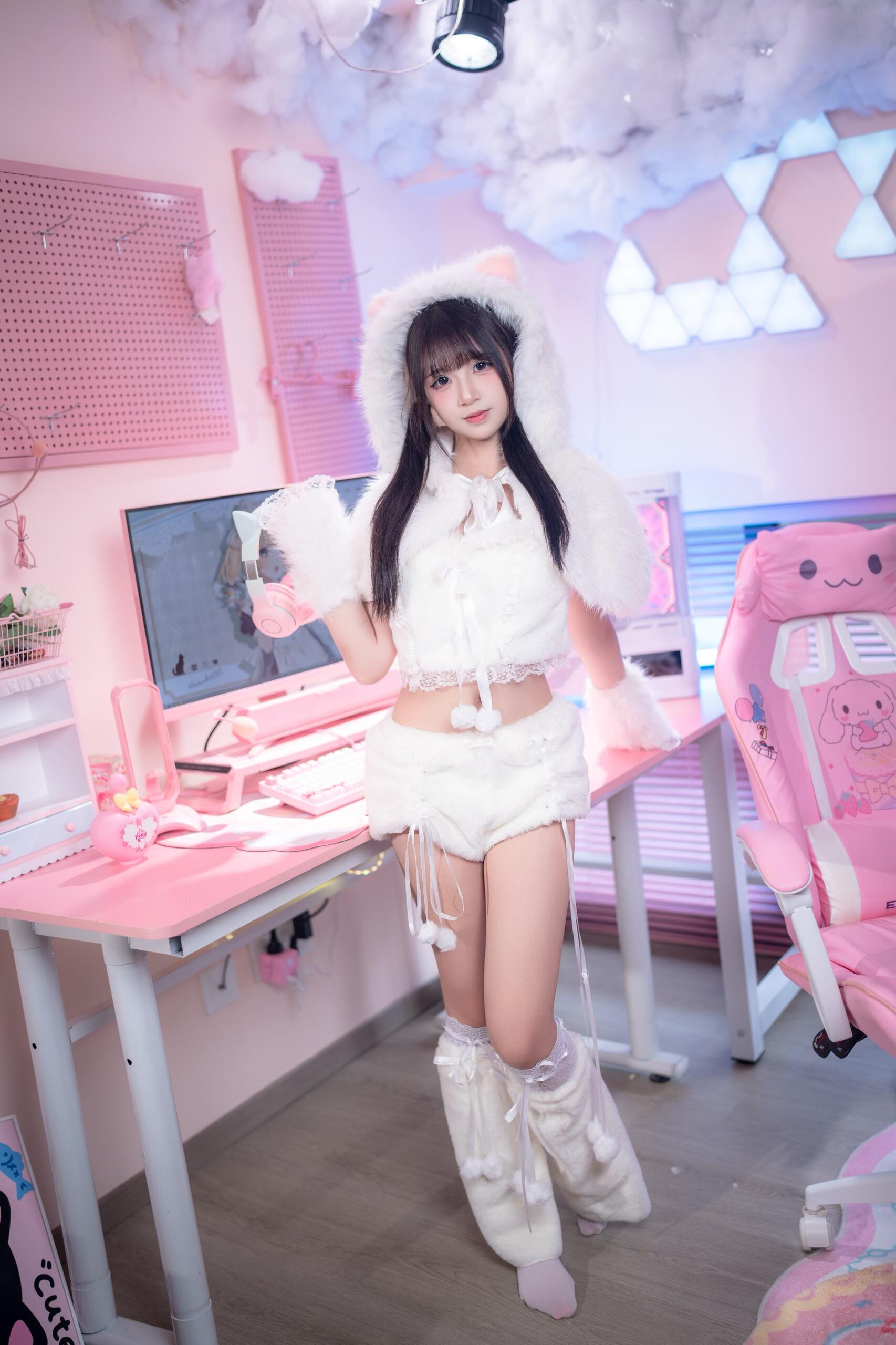 cutie waiting the in bedroom - 4