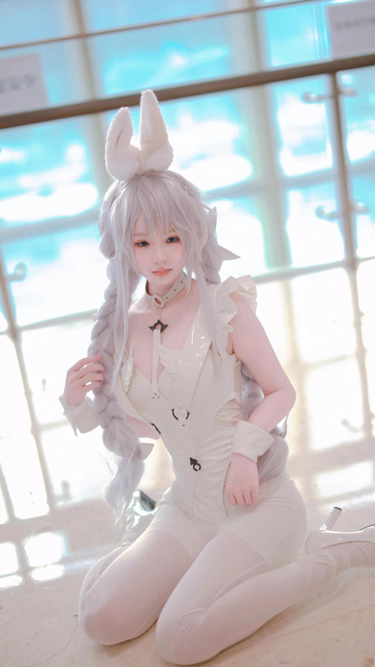 bunny needs help - 4