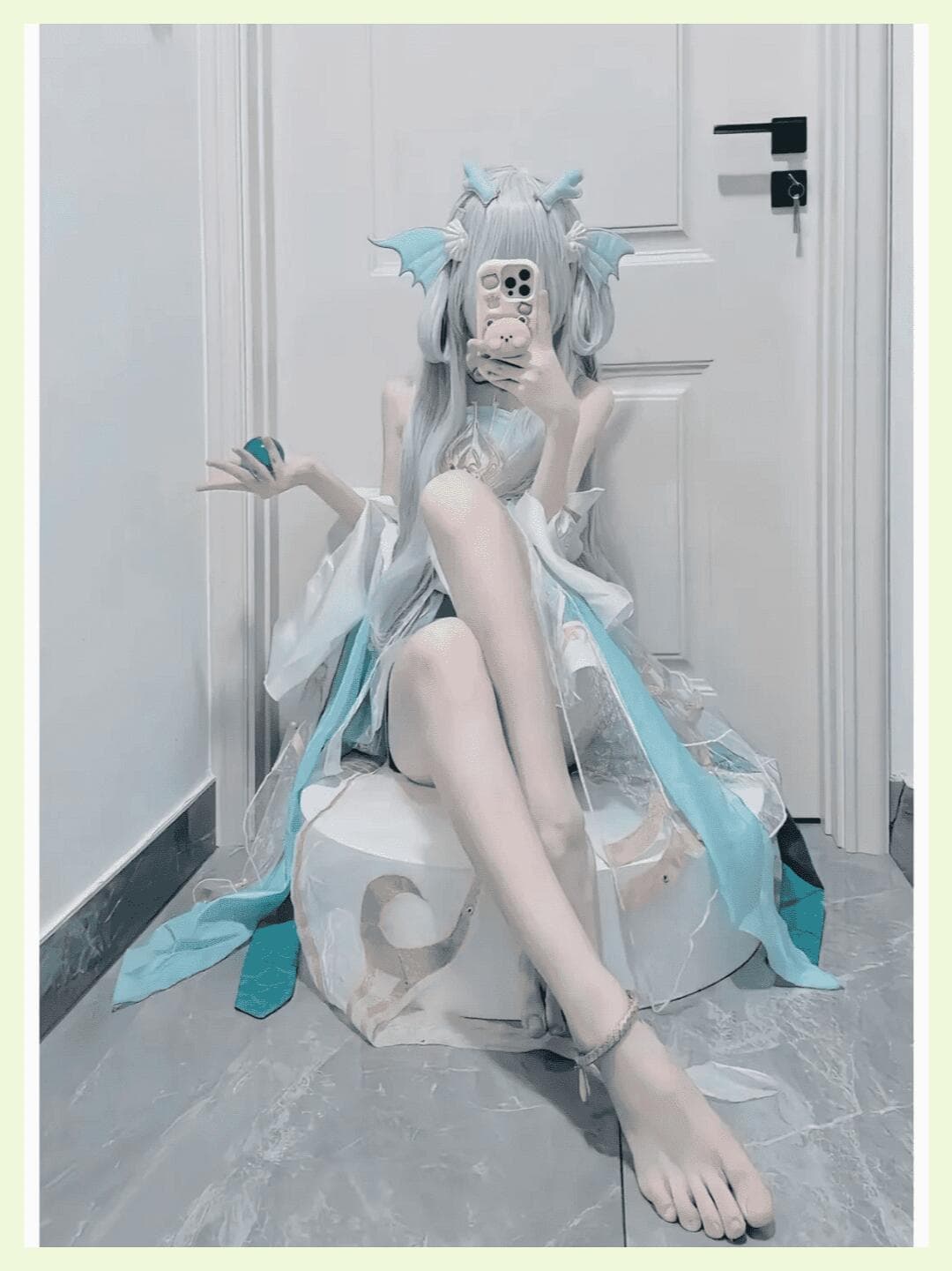 Elegant white thigh-highs hugging every curve... Xishi's beauty is impossible to resist ❤️‍🔥 - 1