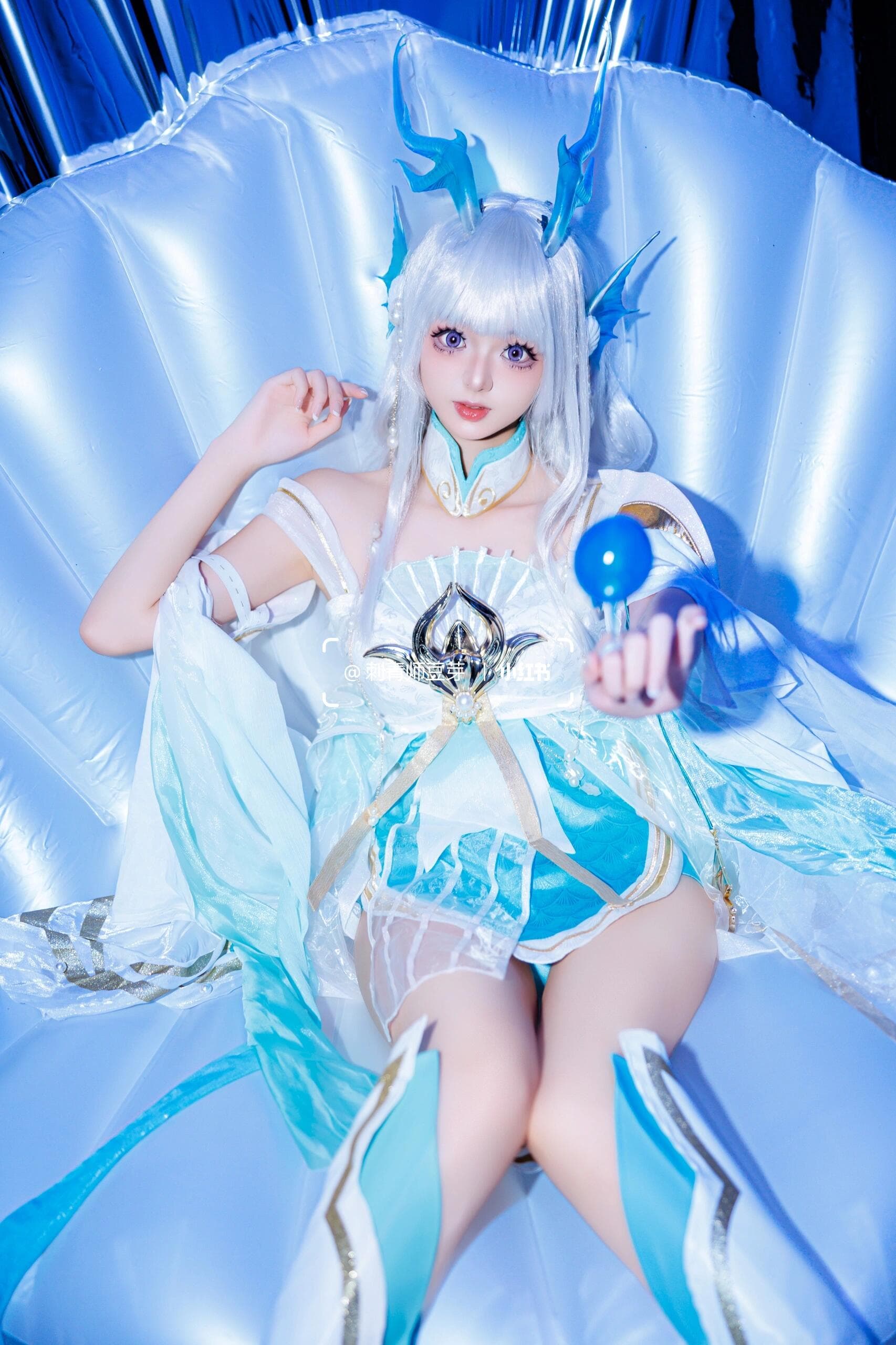 Delicate white footsies showcasing pure elegance... Xishi's charm will leave you absolutely spellbound ✨ - 2