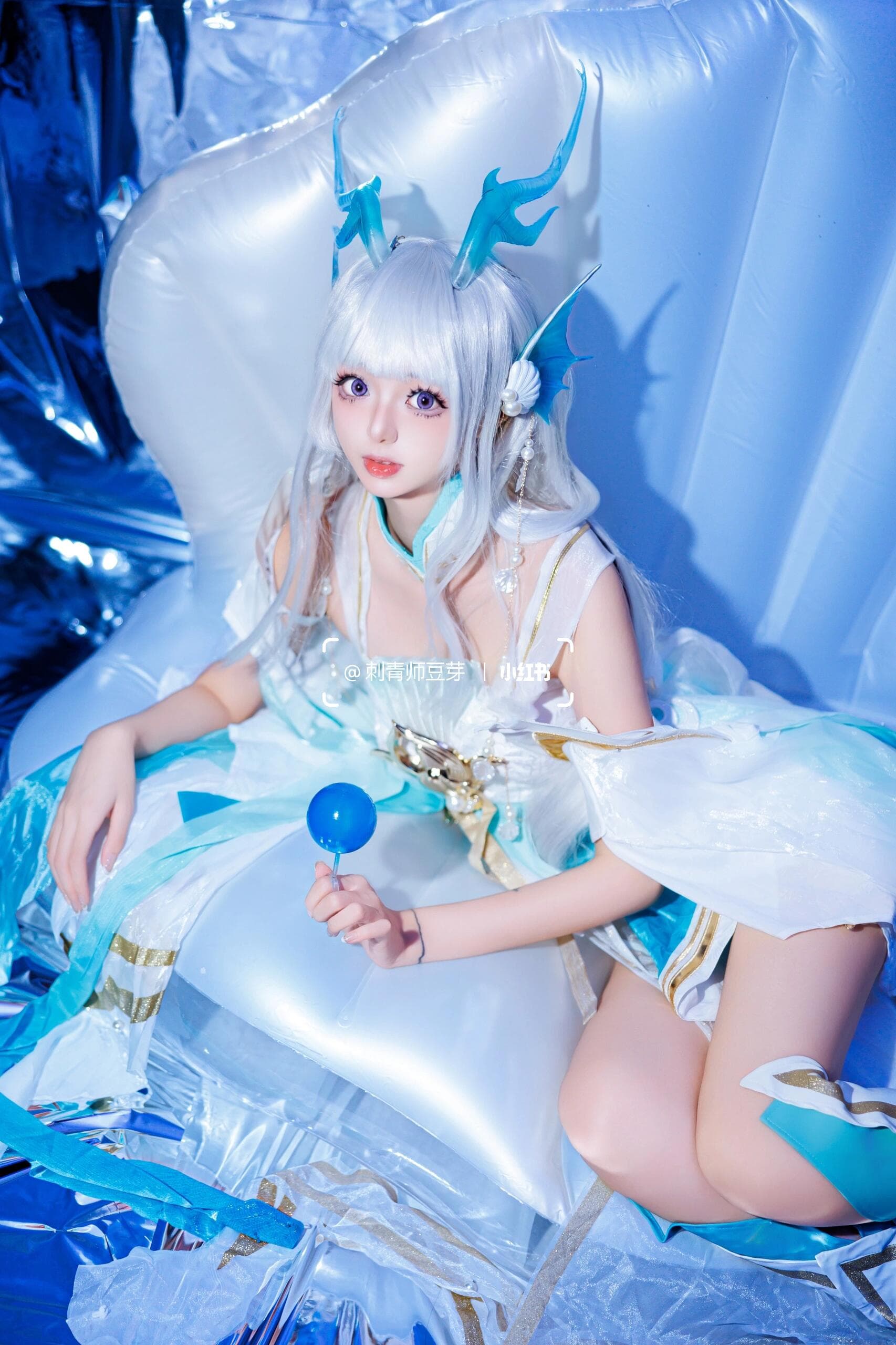 Delicate white footsies showcasing pure elegance... Xishi's charm will leave you absolutely spellbound ✨ - 3