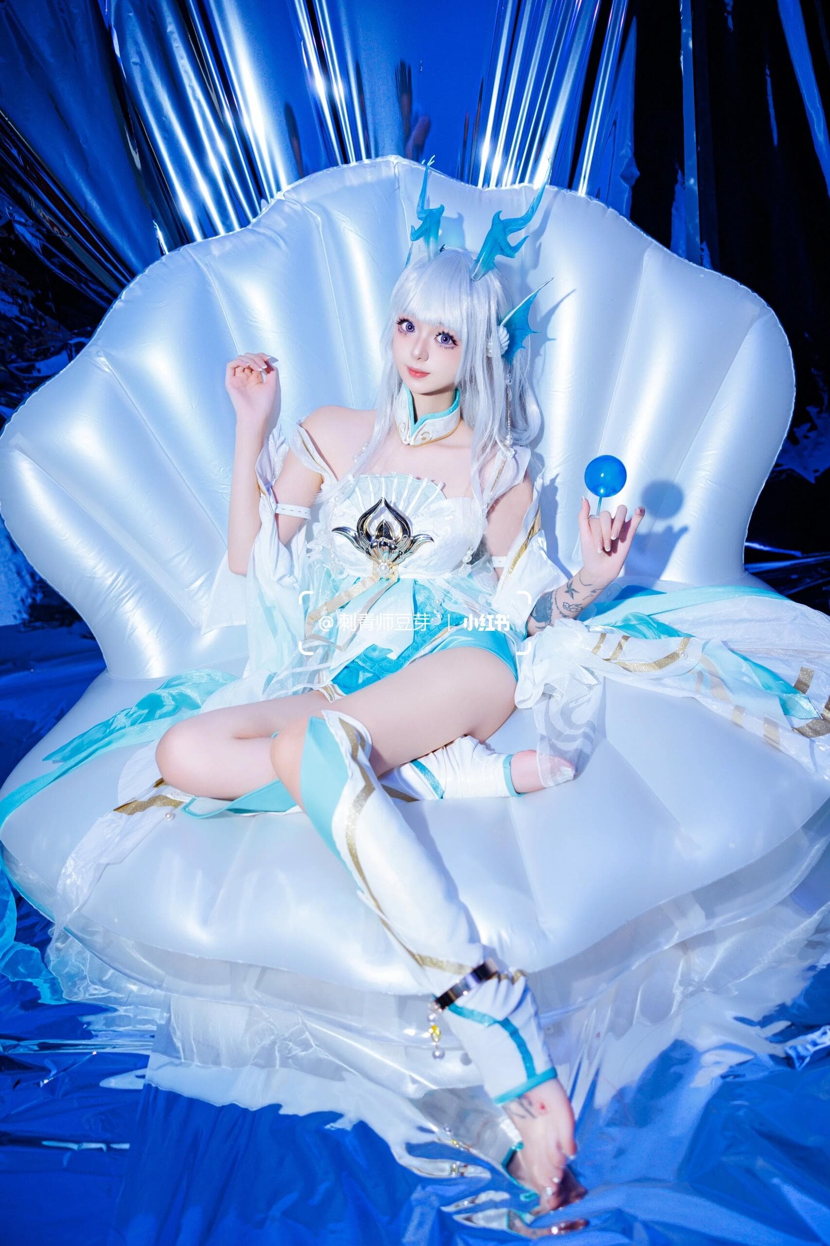 Delicate white footsies showcasing pure elegance... Xishi's charm will leave you absolutely spellbound ✨ - 4