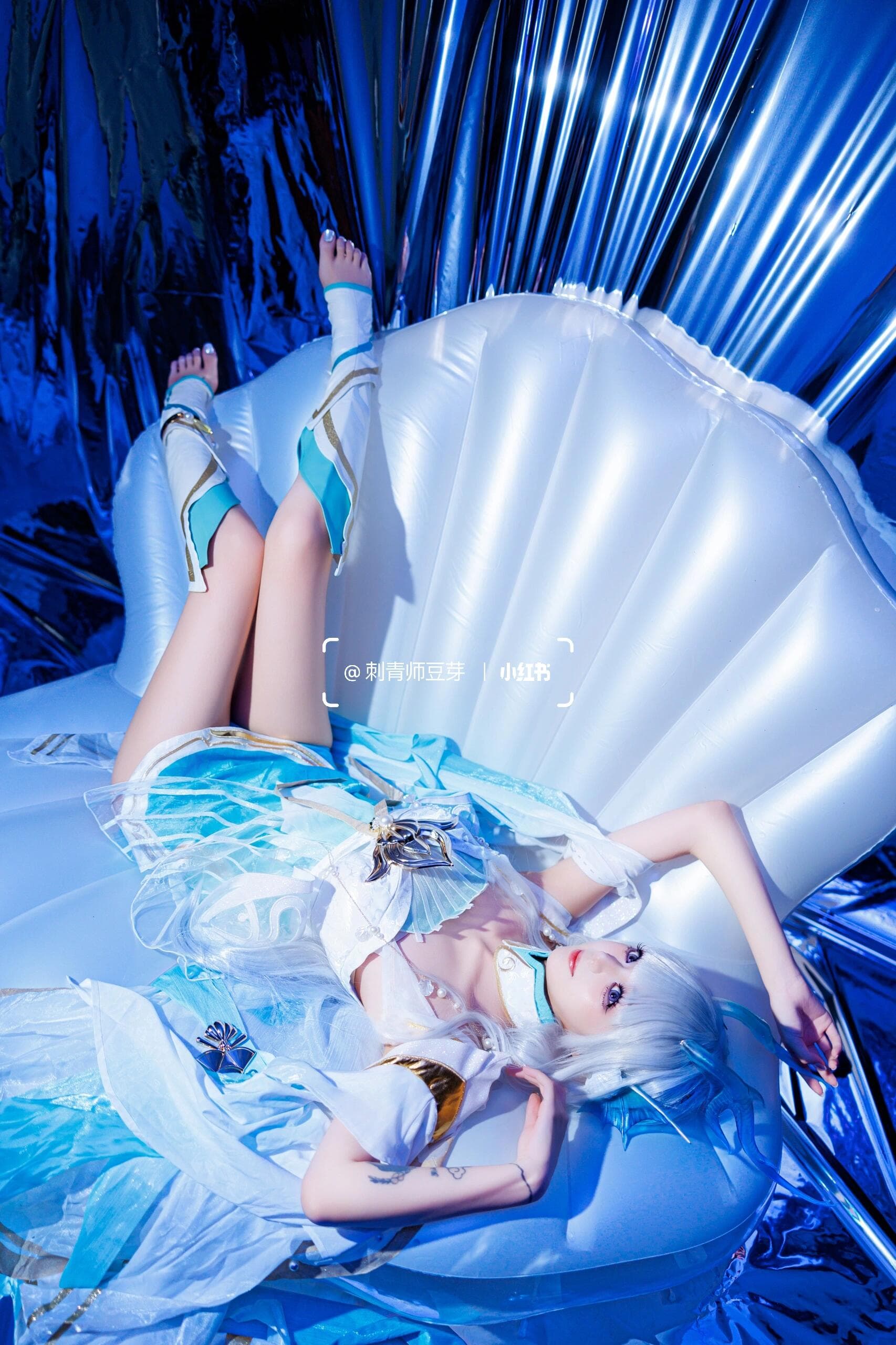 Delicate white footsies showcasing pure elegance... Xishi's charm will leave you absolutely spellbound ✨ - 5