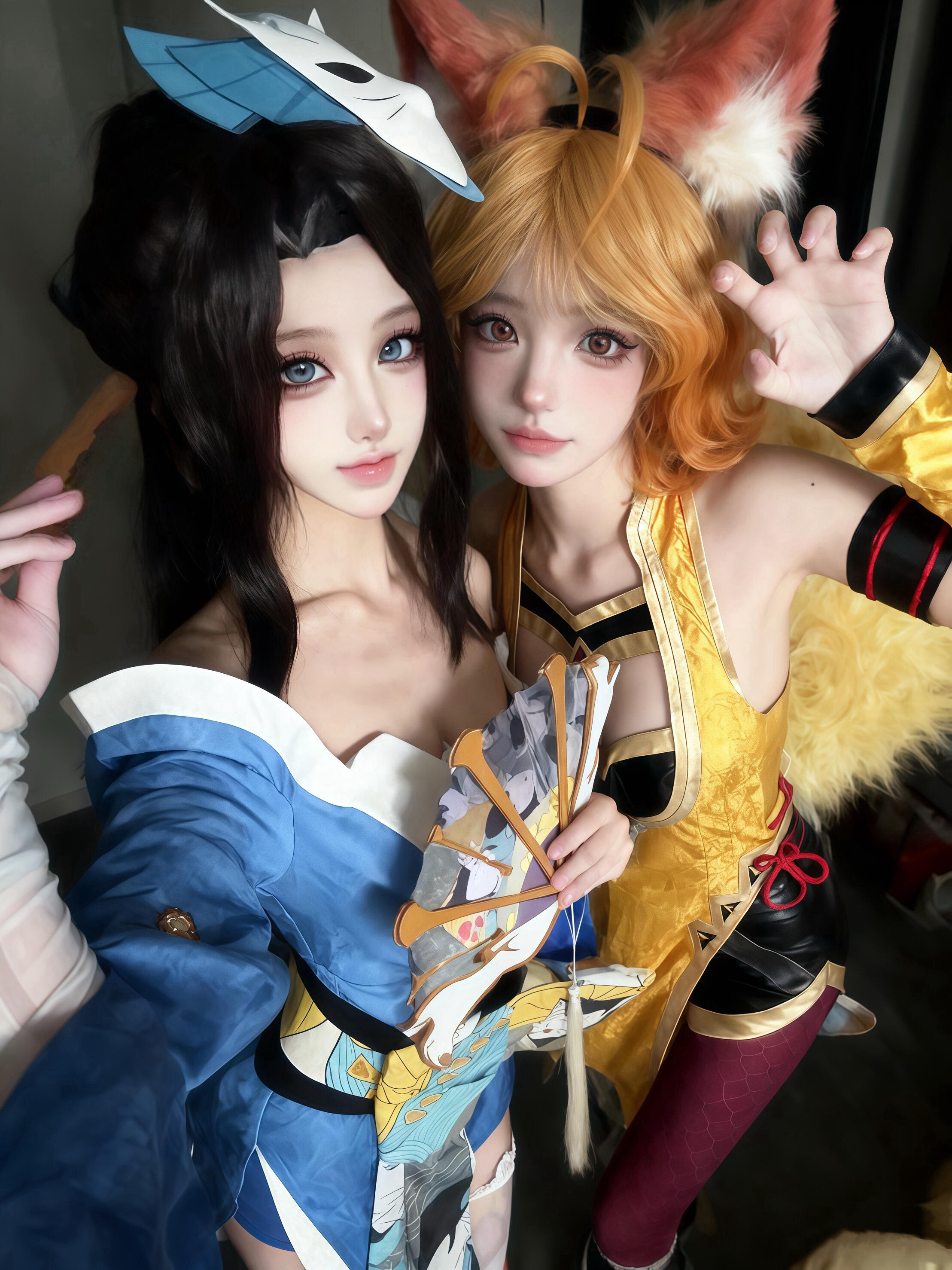 Mesmerizing Daji cosplay bringing the Nine-Tailed Fox to life with stunning beauty and seductive charm. This enchanting cosplayer captures the mystical allure of one of Arena of Valor's most captivating characters. Her bewitching poses and gorgeous outfit will leave you spellbound! - 2