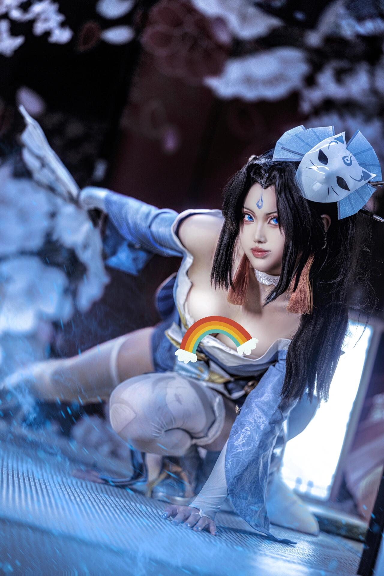 Mesmerizing Daji cosplay bringing the Nine-Tailed Fox to life with stunning beauty and seductive charm. This enchanting cosplayer captures the mystical allure of one of Arena of Valor's most captivating characters. Her bewitching poses and gorgeous outfit will leave you spellbound! - 2