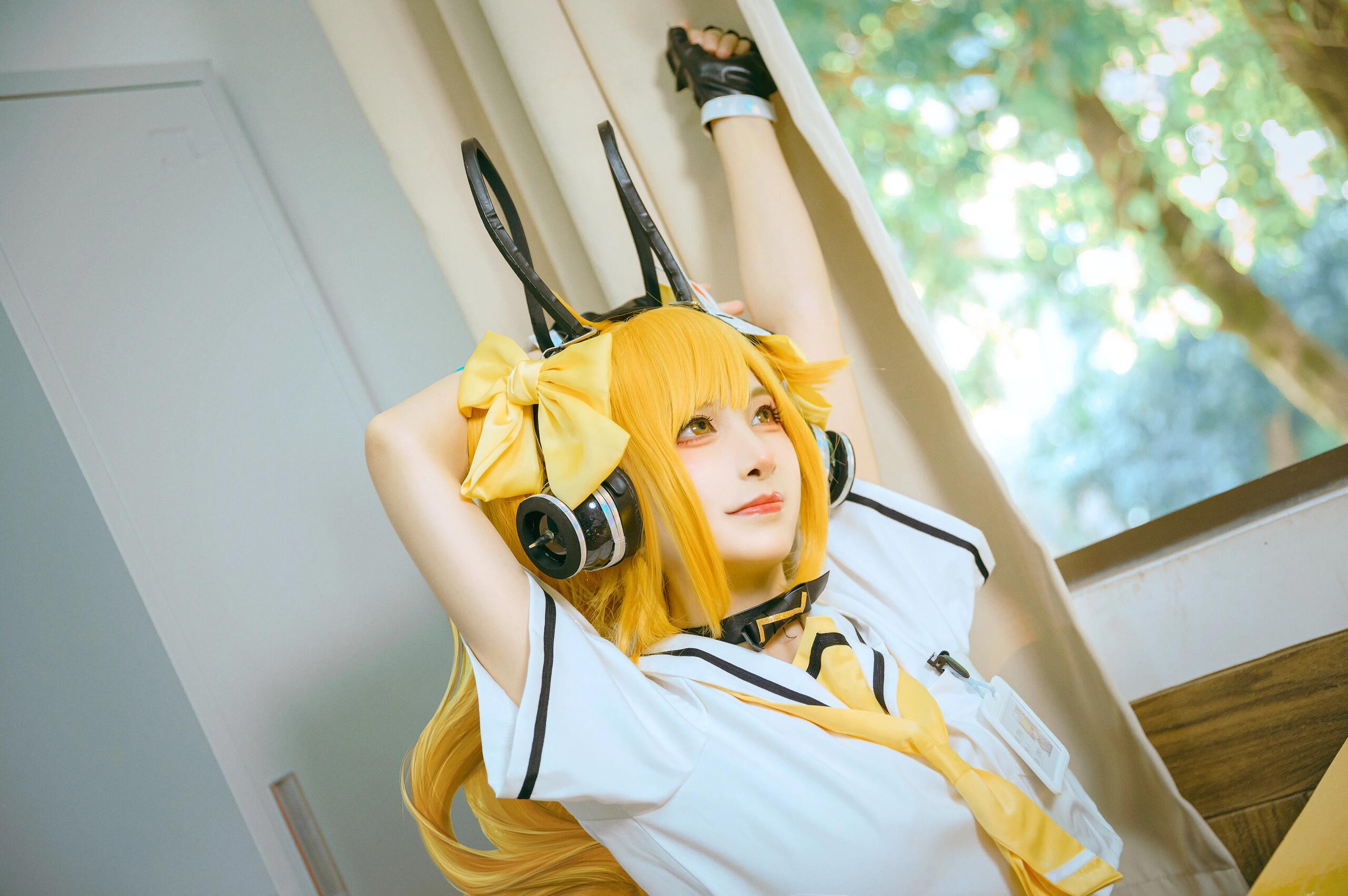 Enchanting Angela cosplay that will steal your heart! This adorable Arena of Valor mage combines innocence with undeniable allure. Watch as she casts a spell on you with her charming outfit and irresistible cuteness! - 7