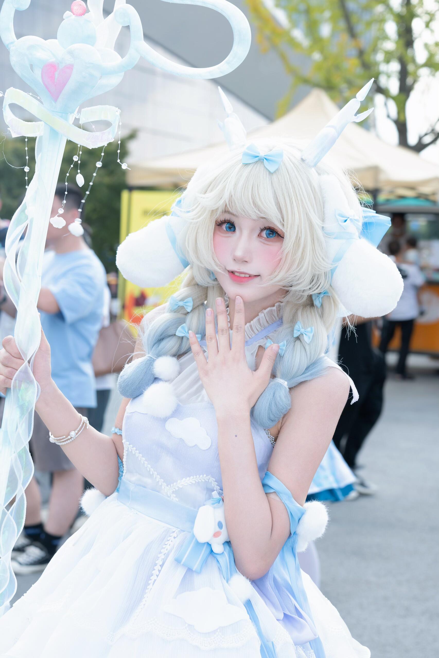 Adorably enchanting Yao cosplay that radiates cuteness and charm! This mystical Arena of Valor character brings playful innocence with a seductive touch. Her whimsical costume and captivating poses will leave you completely mesmerized! - 9