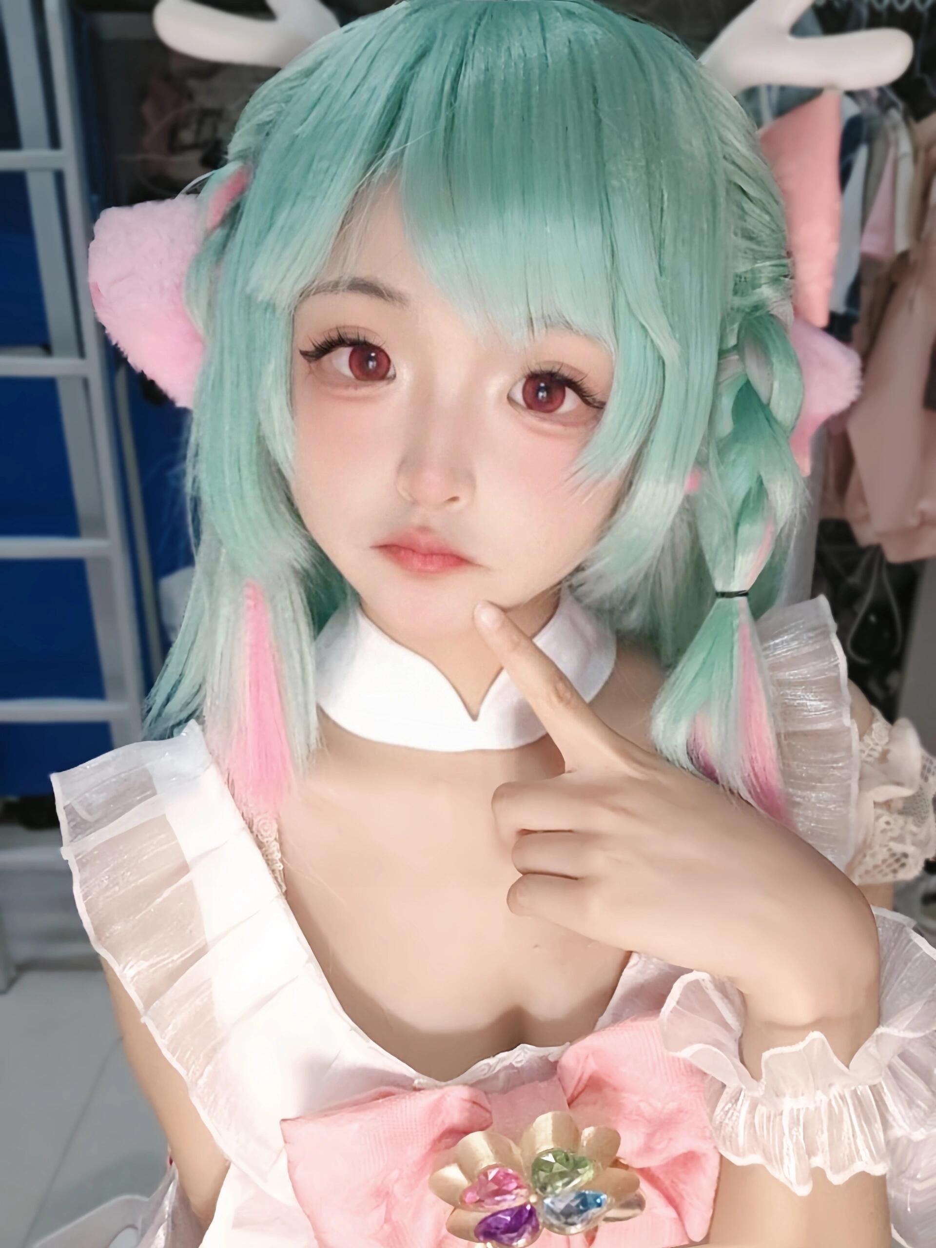 Mystical and alluring Yao cosplay that's pure eye candy! This enchanting Arena of Valor fairy brings magical beauty and playful seduction together perfectly. Her ethereal costume and charming expressions will leave you breathless! - 2