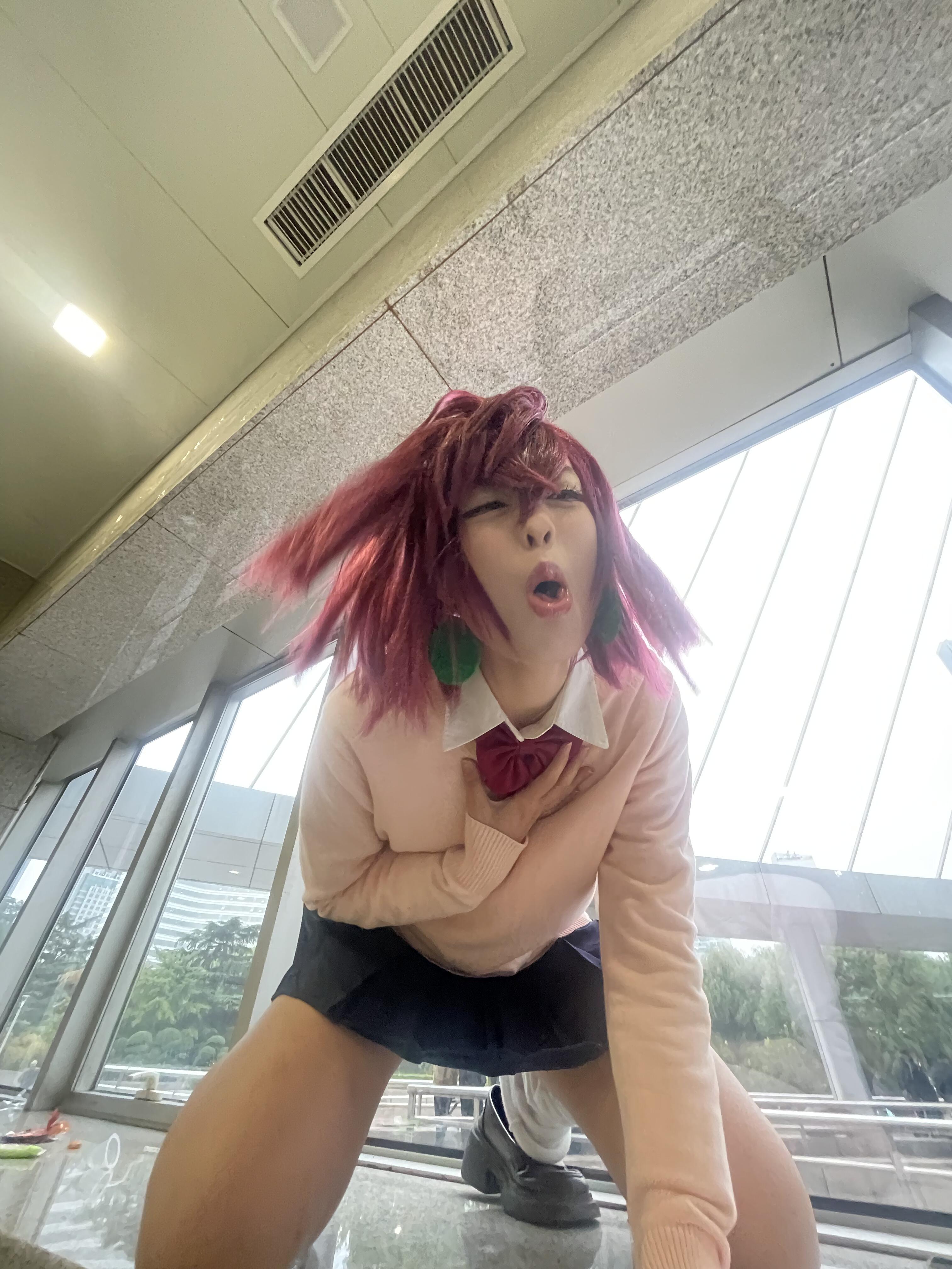 Breathtaking Dandadan cosplay showcase! This stunning 7-image collection features exquisite detail and irresistible allure. Each frame captures her mesmerizing beauty and masterful cosplay execution. An essential addition to any serious collector's gallery! - 7