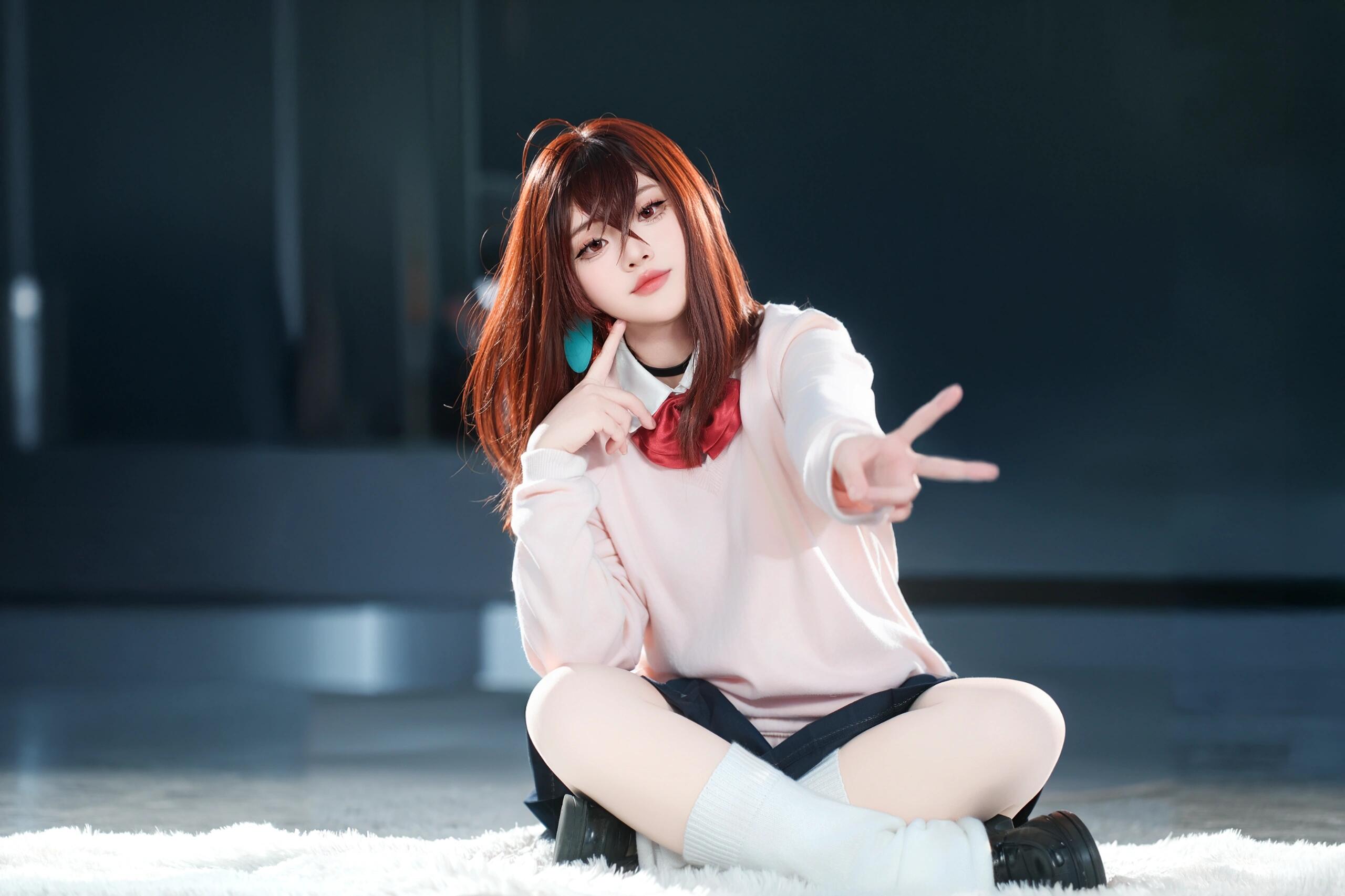 Striking Dandadan cosplay showcase in 5 captivating images! This collection brings intense visual energy with outstanding detail and alluring poses. Each frame demonstrates exceptional craftsmanship and irresistible charm. A must-have set for any discerning collector! - 1