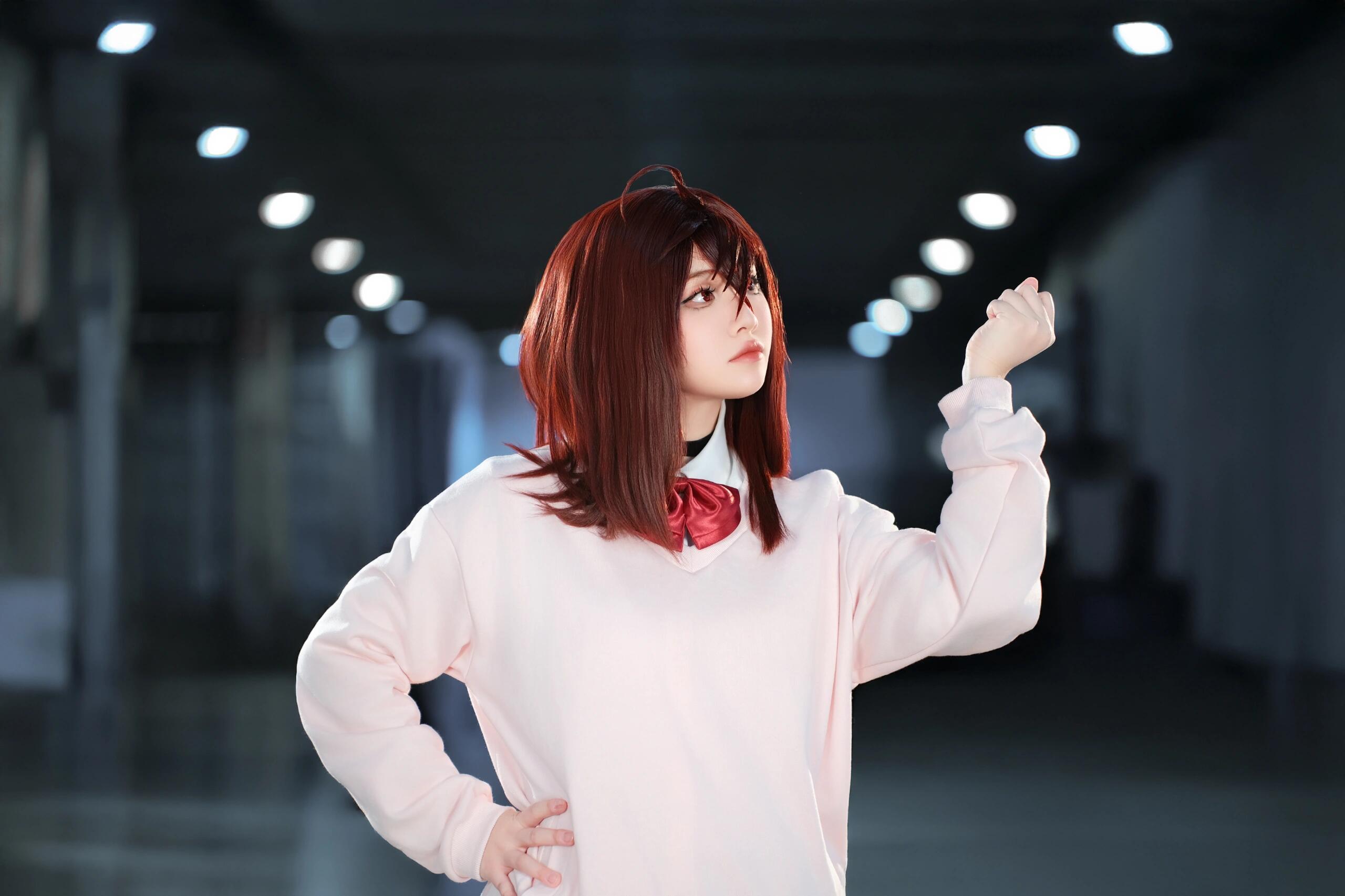 Striking Dandadan cosplay showcase in 5 captivating images! This collection brings intense visual energy with outstanding detail and alluring poses. Each frame demonstrates exceptional craftsmanship and irresistible charm. A must-have set for any discerning collector! - 2