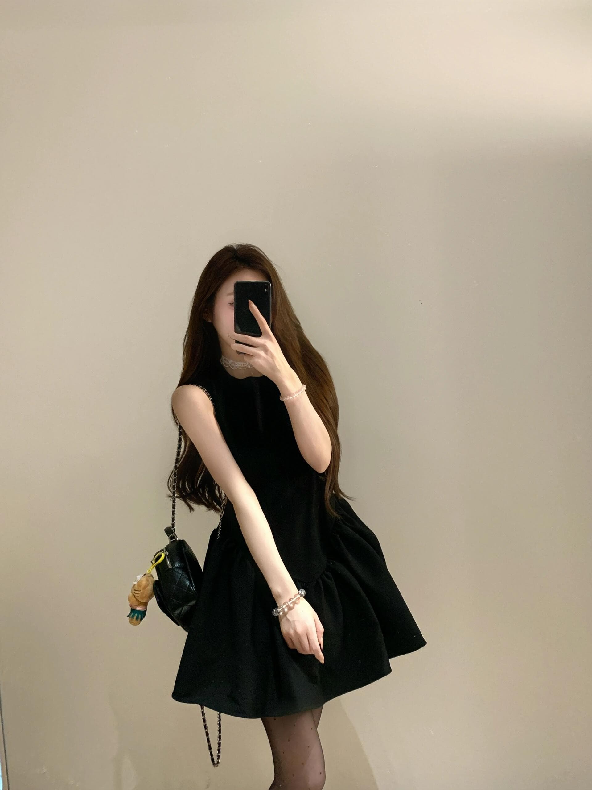 Exquisite black outfit with elegant thigh-high stockings that create a stunning silhouette. Every curve is perfectly showcased—pure sophistication with an irresistible edge! - 4