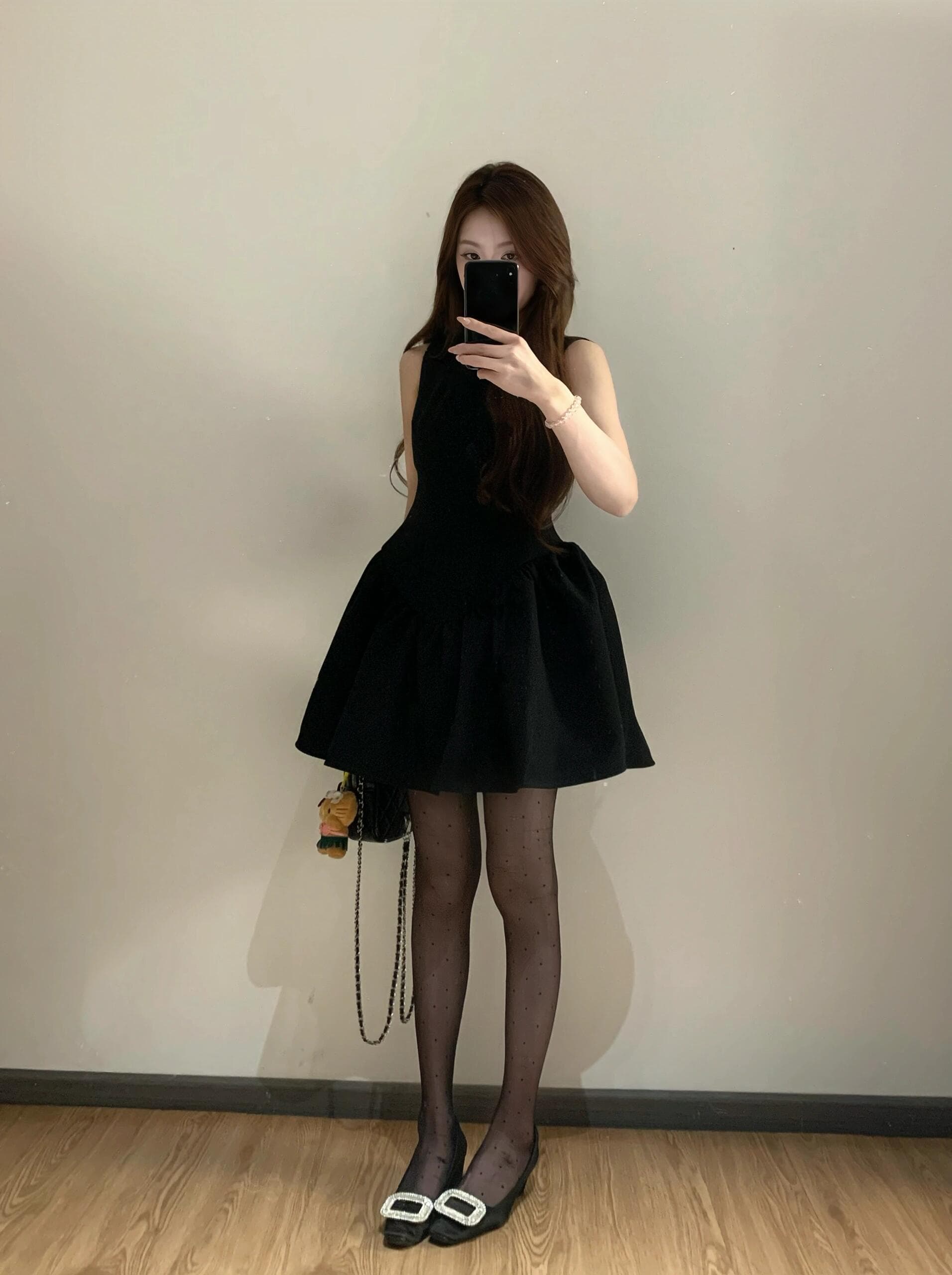 Exquisite black outfit with elegant thigh-high stockings that create a stunning silhouette. Every curve is perfectly showcased—pure sophistication with an irresistible edge! - 5