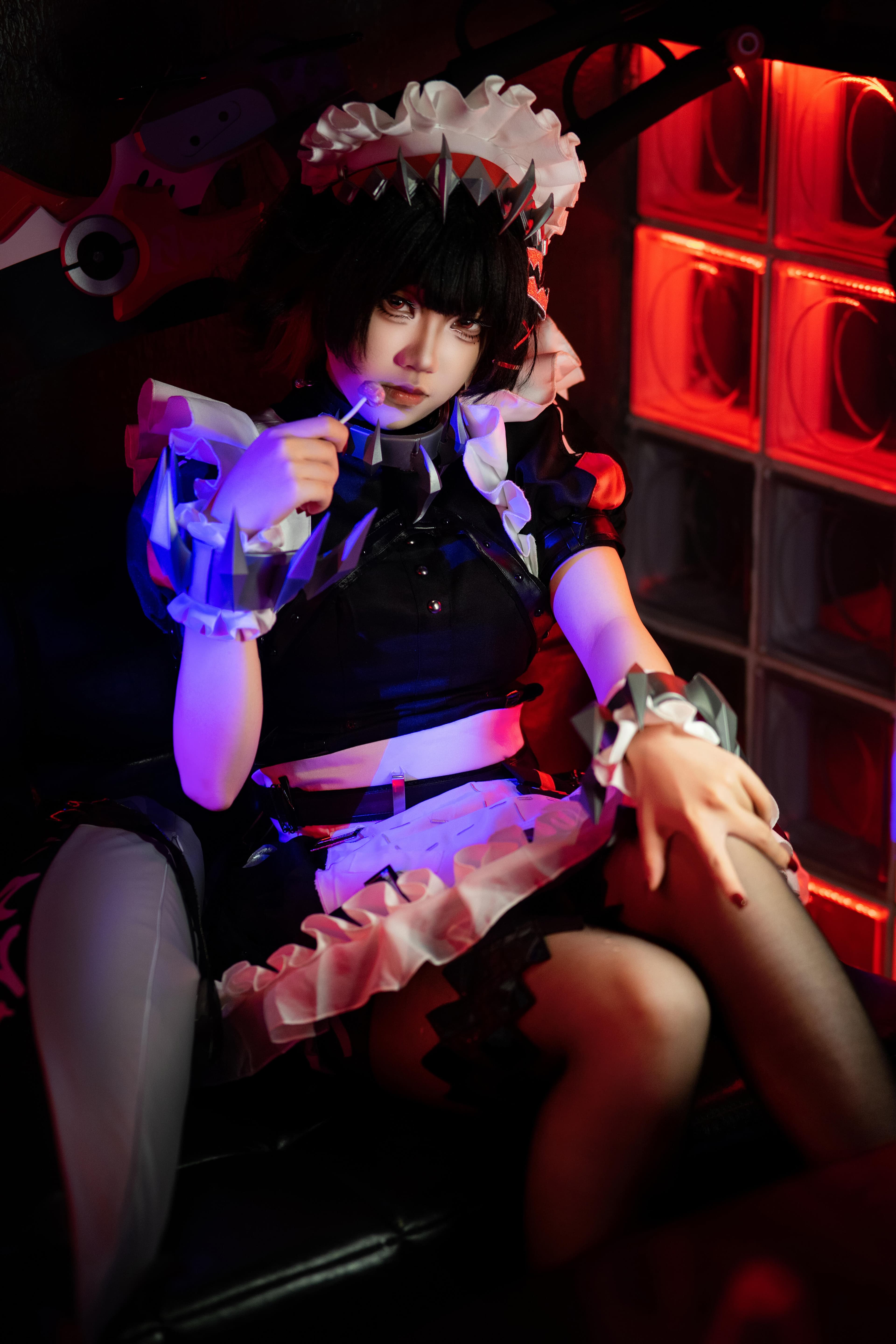 Stunning Ellen Joe from Zenless Zone Zero showcasing her beautiful bare feet in this captivating cosplay. Her confident style shines through as she teases with those gorgeous toes. Pure delight for foot enthusiasts who appreciate natural beauty without stockings. - 8